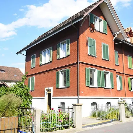 New West Station * Entrelagos